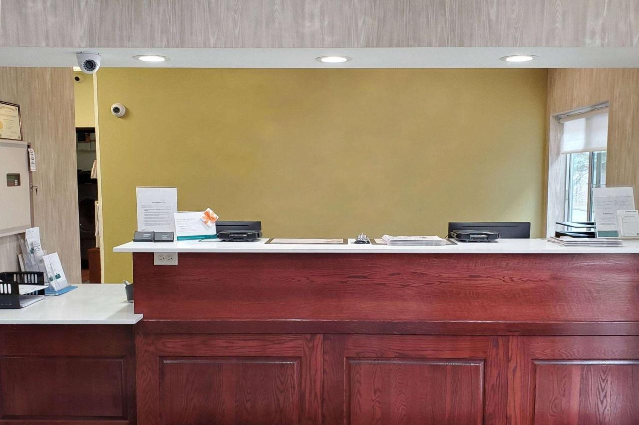 Hotel Wingate By Wyndham Uniontown Extérieur photo