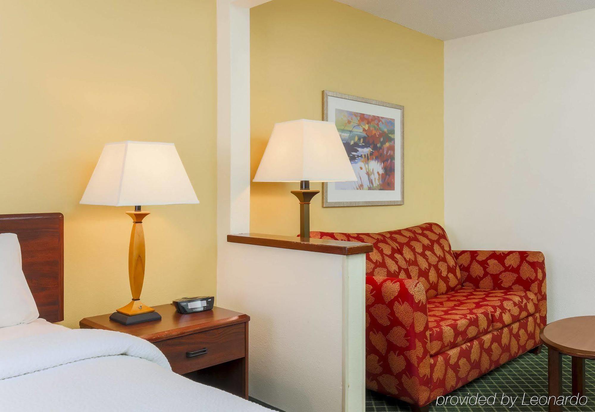 Hotel Wingate By Wyndham Uniontown Extérieur photo
