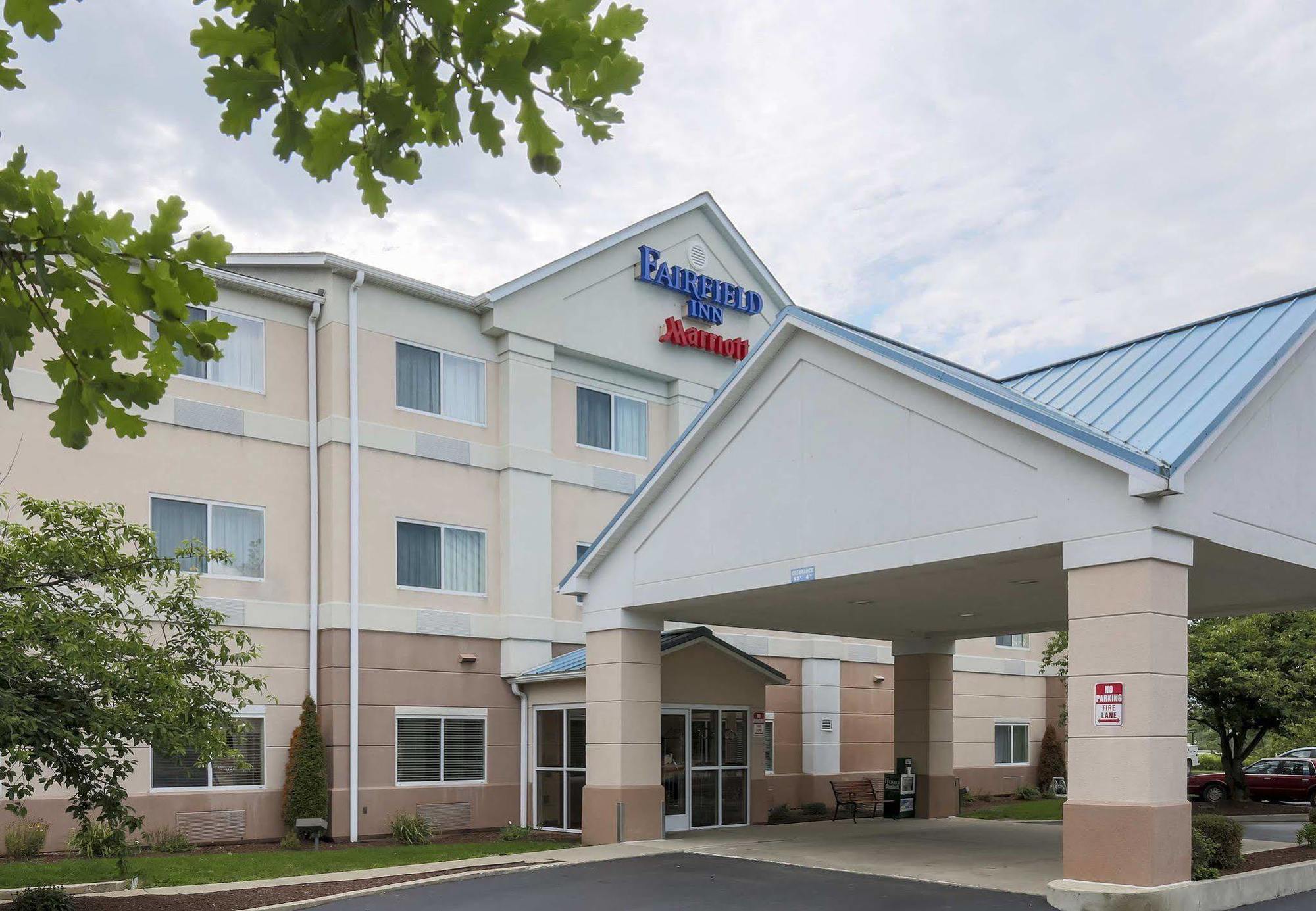 Hotel Wingate By Wyndham Uniontown Extérieur photo